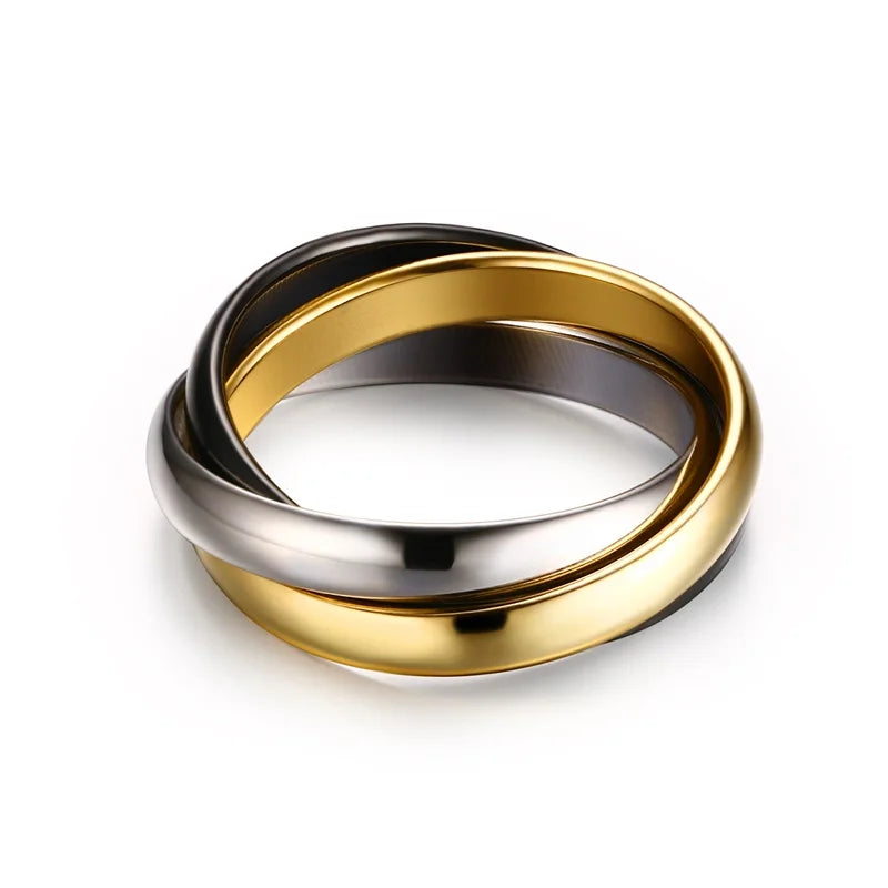 Bague Triple Entrelacée en Acier Inoxydable – Élégance Intemporelle