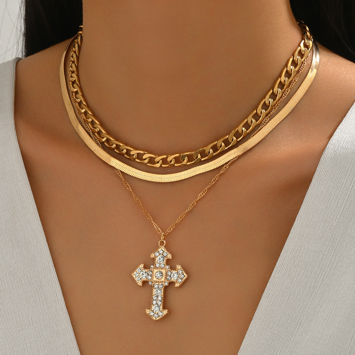 Collier Croix Diamant Élégance