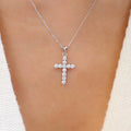 Collier Croix Diamant Élégance