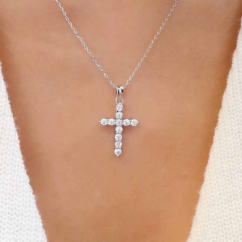 Collier Croix Diamant Élégance