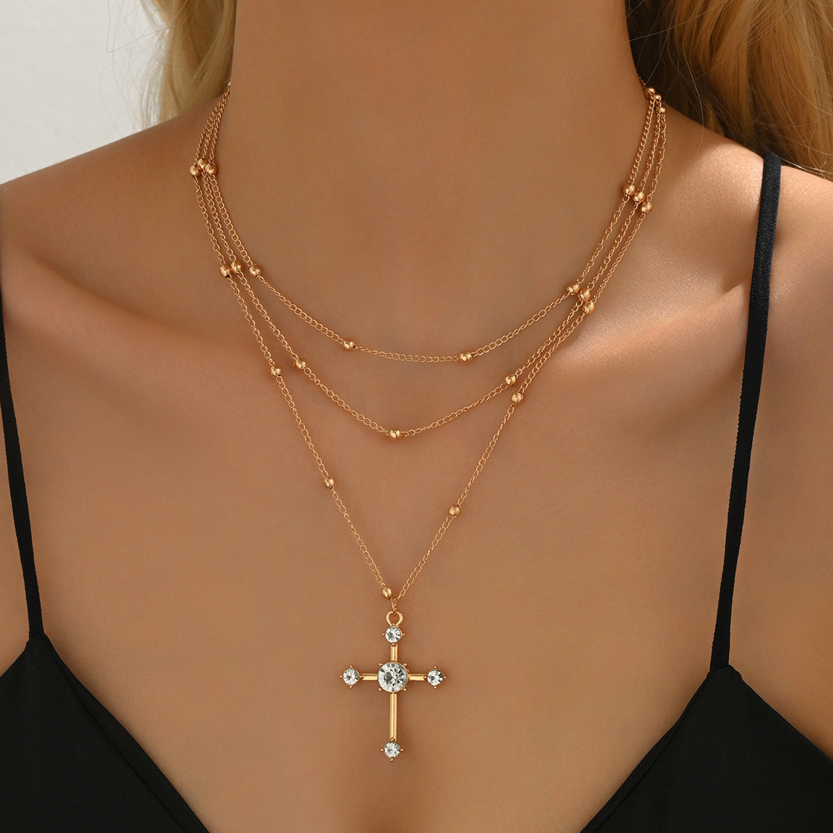 Collier Croix Diamant Élégance